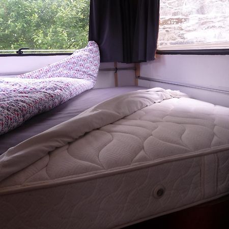 Bretagne Chambre D'Hotes Suite 53M2 Et Caravane Vintage Avec Cuisine Et Salle De Bains Privees Brittany B&B 53M2 Suite And Vintage Caravan Glamping With Private Kitchen And Bathroom Pleumeur-Gautier エクステリア 写真
