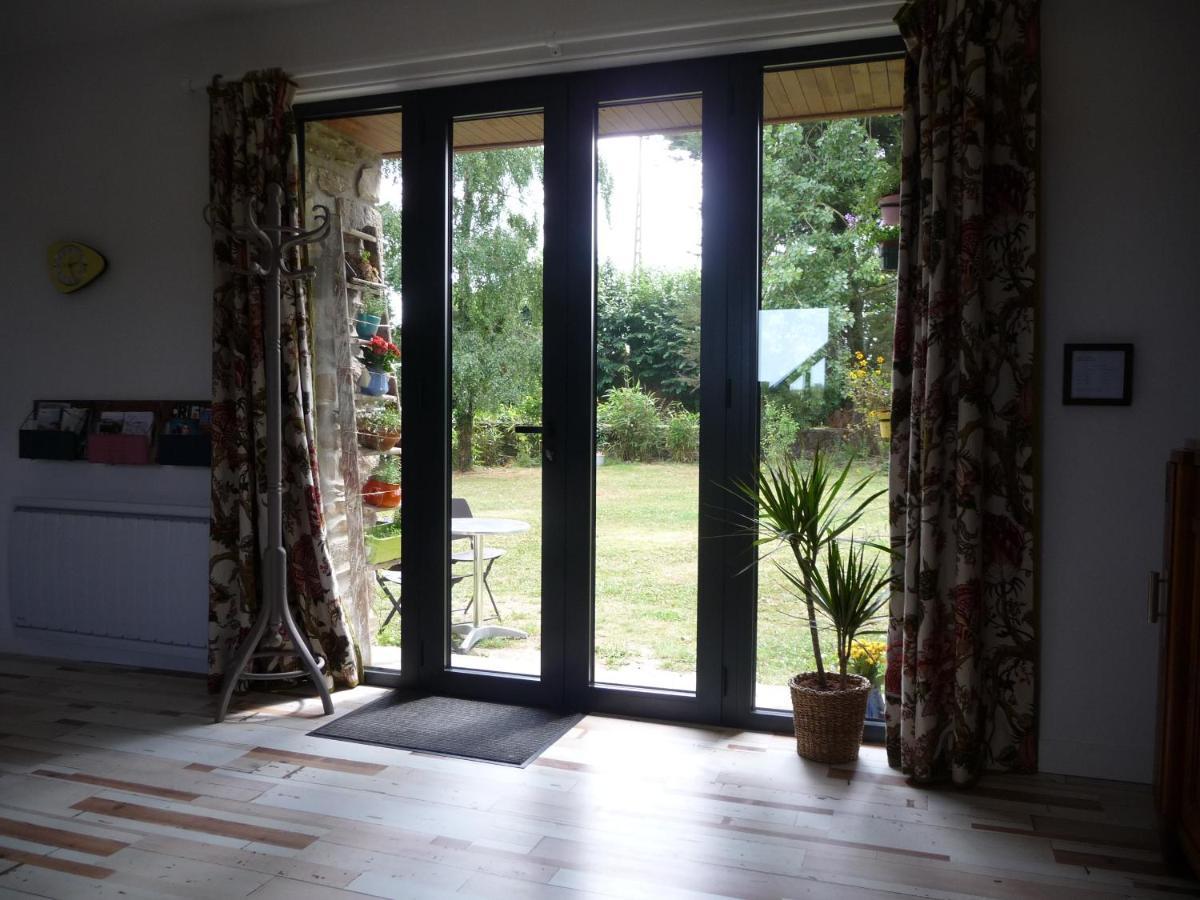 Bretagne Chambre D'Hotes Suite 53M2 Et Caravane Vintage Avec Cuisine Et Salle De Bains Privees Brittany B&B 53M2 Suite And Vintage Caravan Glamping With Private Kitchen And Bathroom Pleumeur-Gautier エクステリア 写真