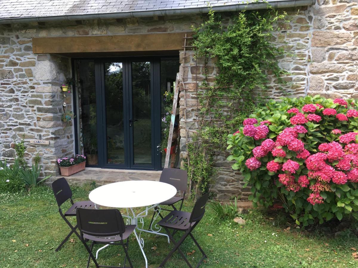 Bretagne Chambre D'Hotes Suite 53M2 Et Caravane Vintage Avec Cuisine Et Salle De Bains Privees Brittany B&B 53M2 Suite And Vintage Caravan Glamping With Private Kitchen And Bathroom Pleumeur-Gautier エクステリア 写真