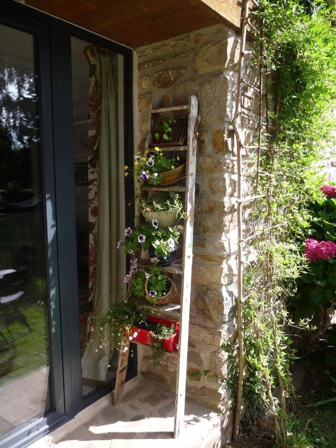 Bretagne Chambre D'Hotes Suite 53M2 Et Caravane Vintage Avec Cuisine Et Salle De Bains Privees Brittany B&B 53M2 Suite And Vintage Caravan Glamping With Private Kitchen And Bathroom Pleumeur-Gautier エクステリア 写真