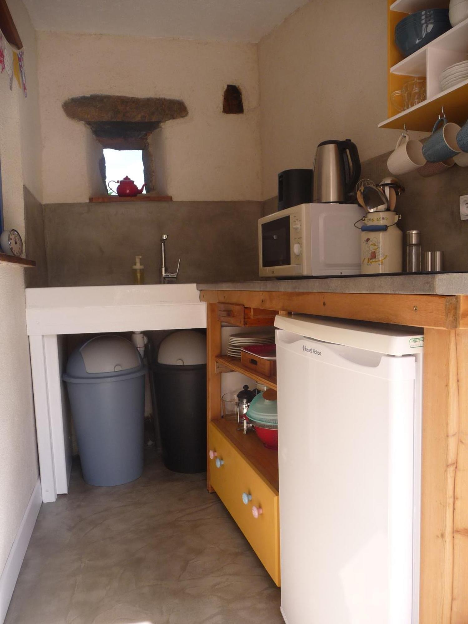 Bretagne Chambre D'Hotes Suite 53M2 Et Caravane Vintage Avec Cuisine Et Salle De Bains Privees Brittany B&B 53M2 Suite And Vintage Caravan Glamping With Private Kitchen And Bathroom Pleumeur-Gautier エクステリア 写真